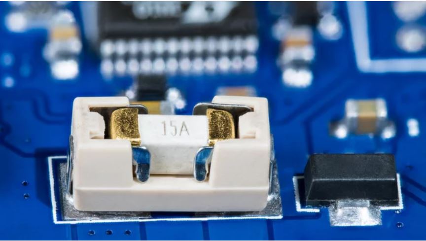 voltage-regulator-on-a-pcb.jpg