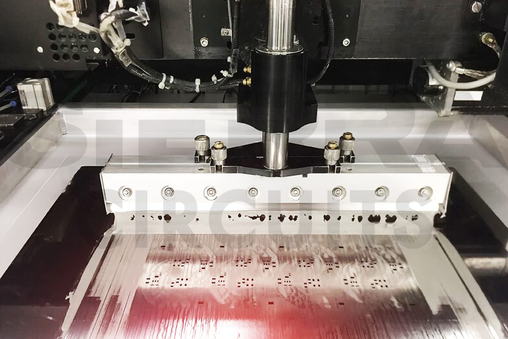 solder-paste-application-pcb-assembly-process,jpg