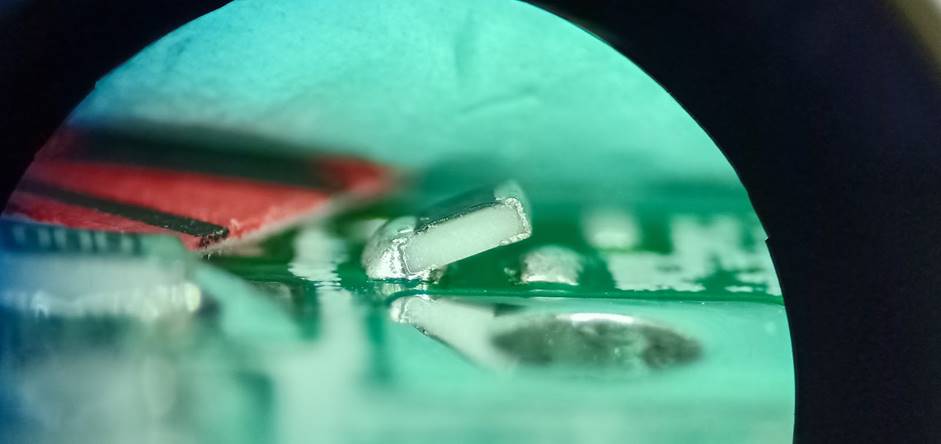 tombstoning-in-solder-joints.jpg
